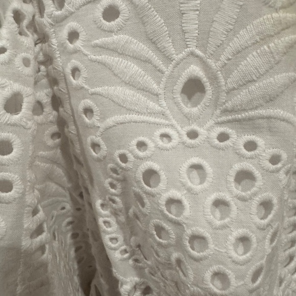 White Lilly Pulitzer dress - Picture 4 of 6